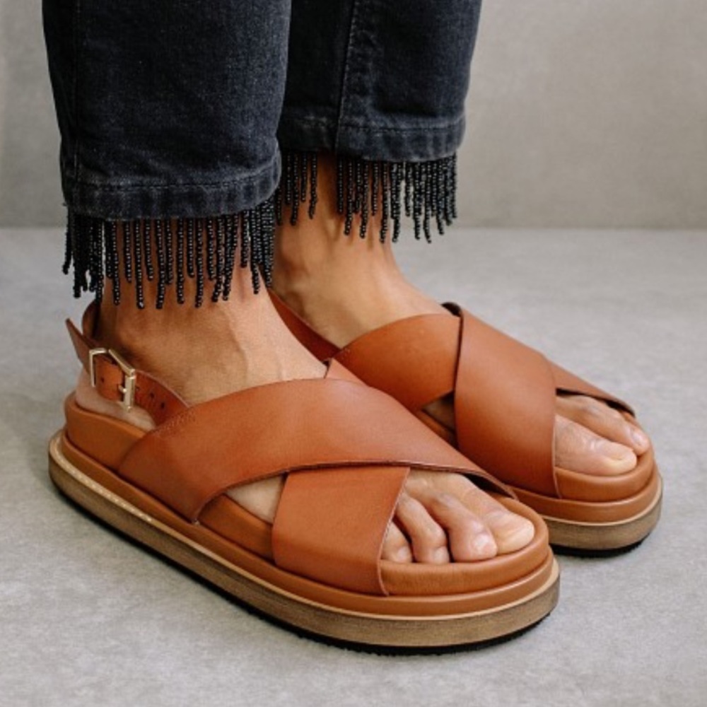ALOHAS Cognac Crisscross Leather Platform Sandals